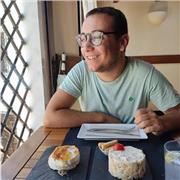Estudiante de educación infantil y arte dramático con B2 de inglés